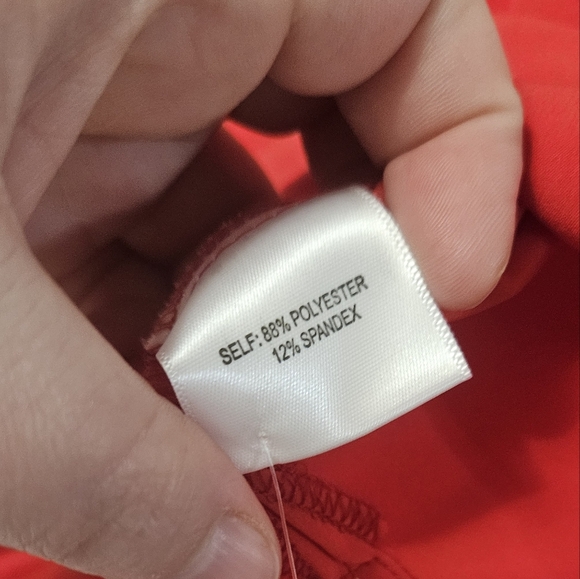 Modern Works Sleeveless Red Button Down Blouse! - Picture 3 of 5